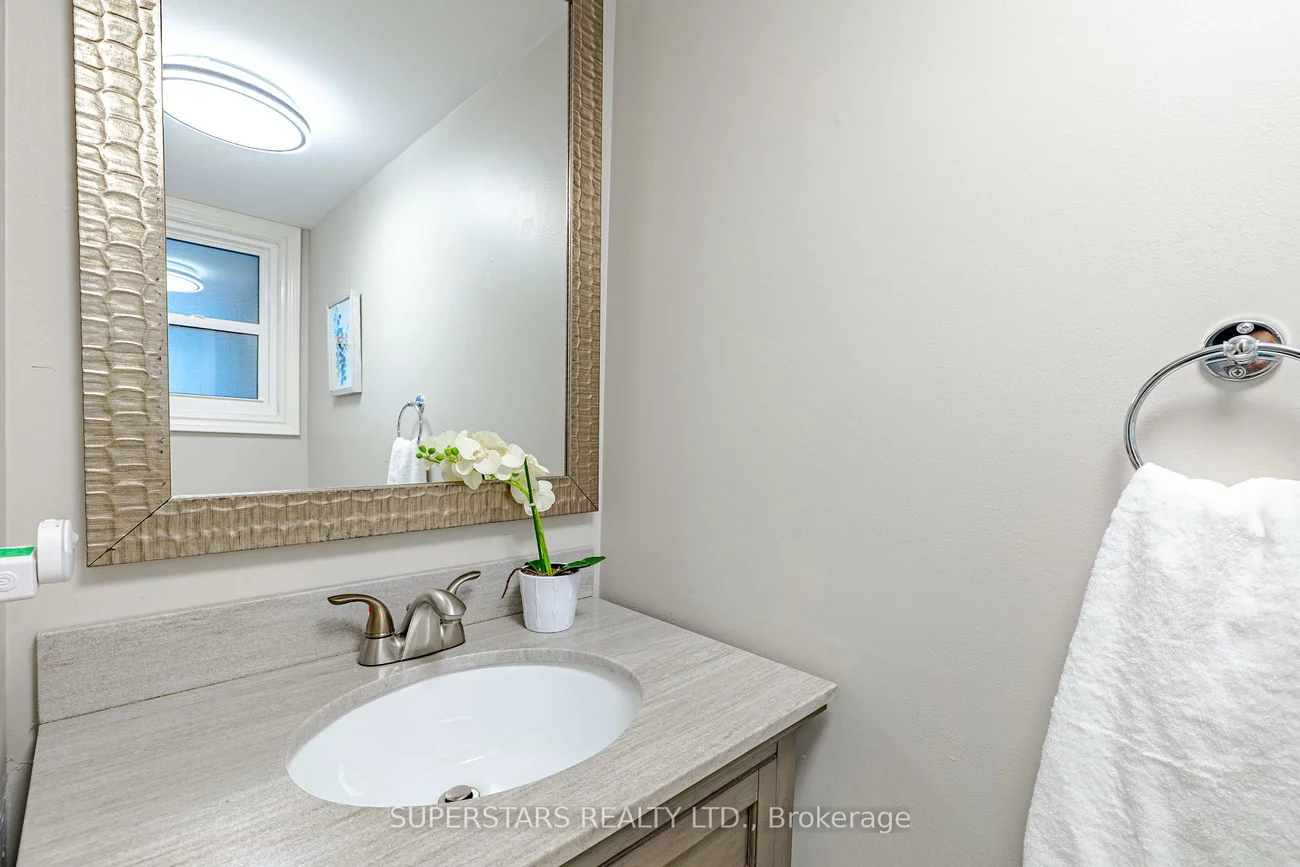 7, Steepleview, North Richvale, Richmond Hill