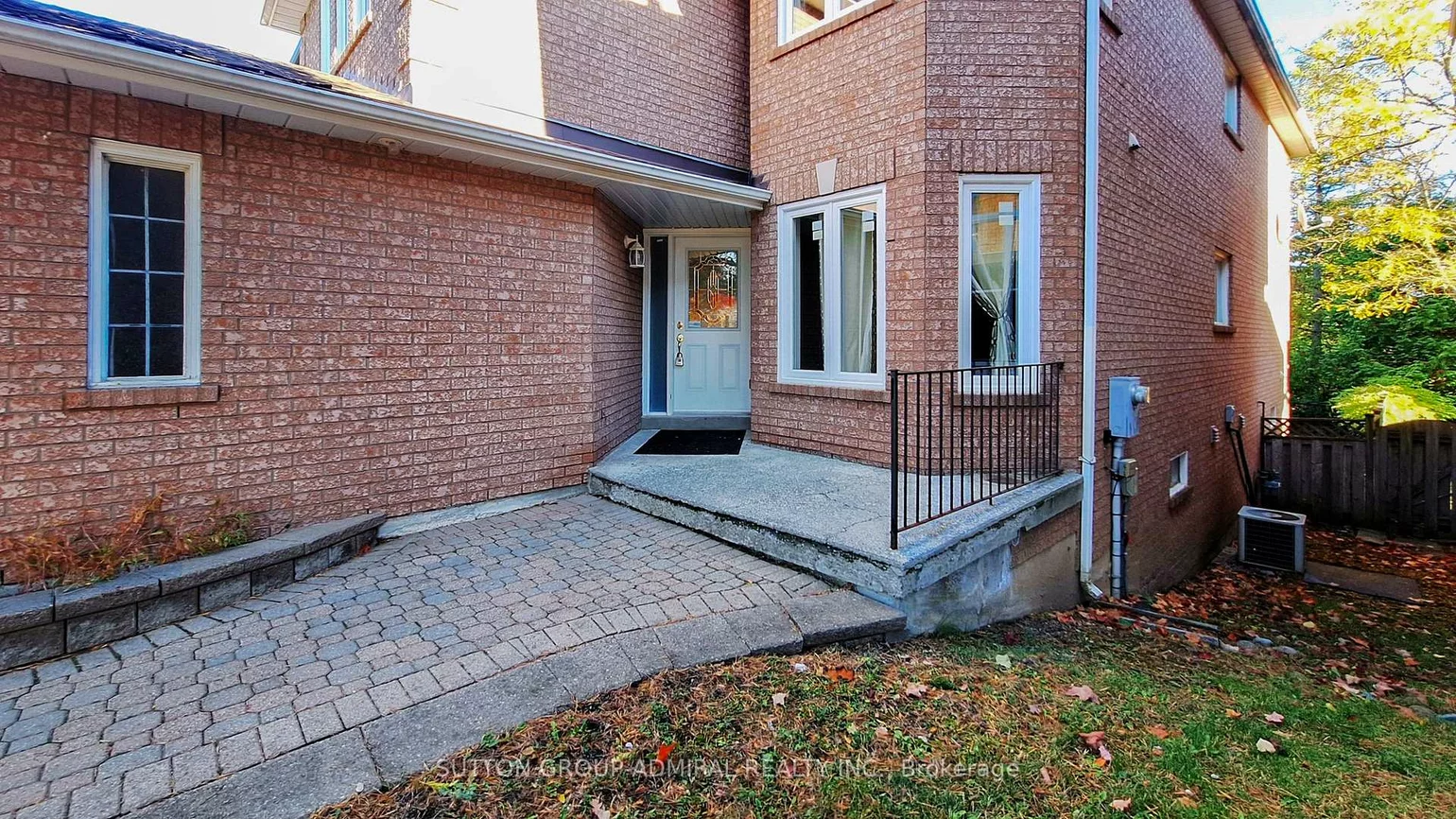 59, Springer, Westbrook, Richmond Hill