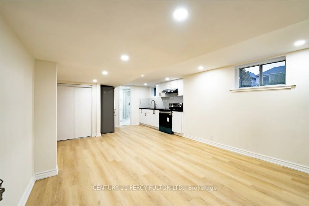 243, Ruggles, Harding, Richmond Hill