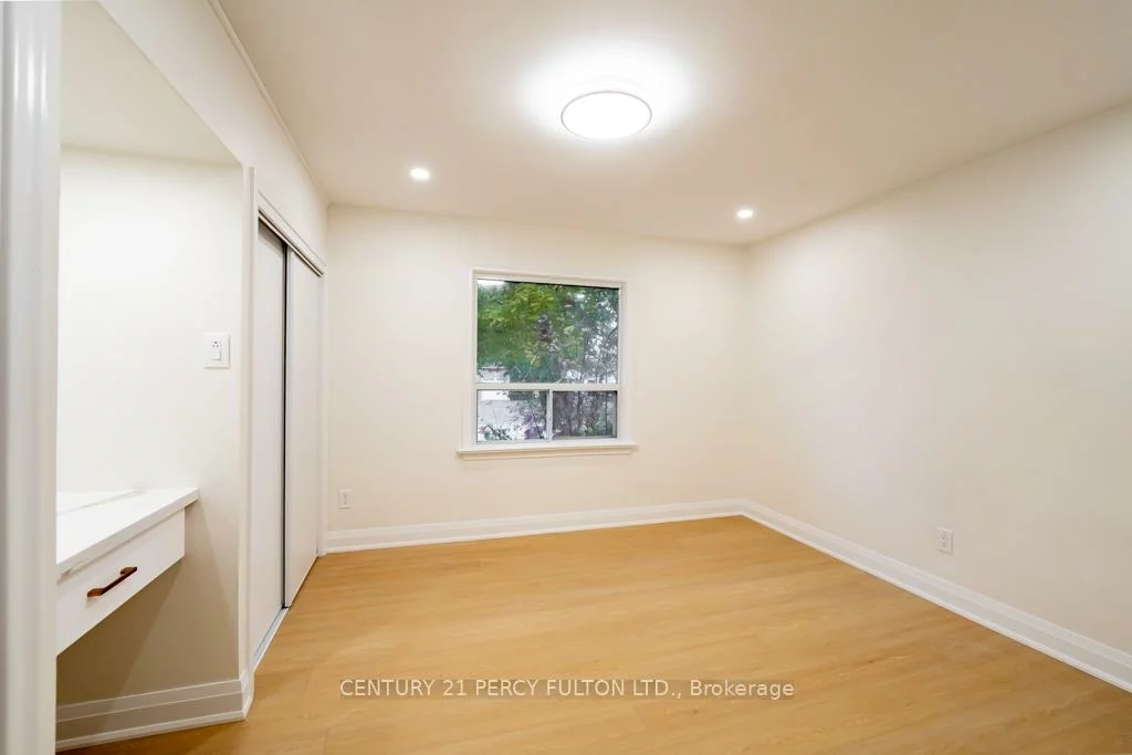 243, Ruggles, Harding, Richmond Hill