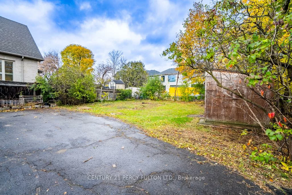 243, Ruggles, Harding, Richmond Hill