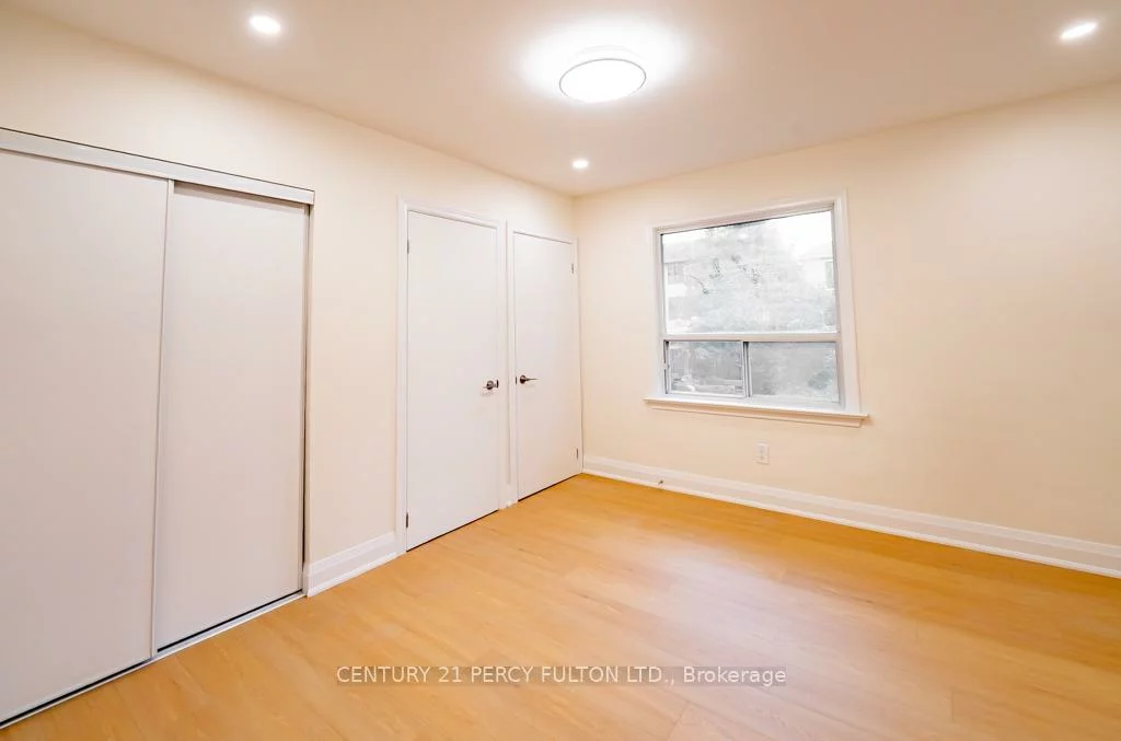 243, Ruggles, Harding, Richmond Hill