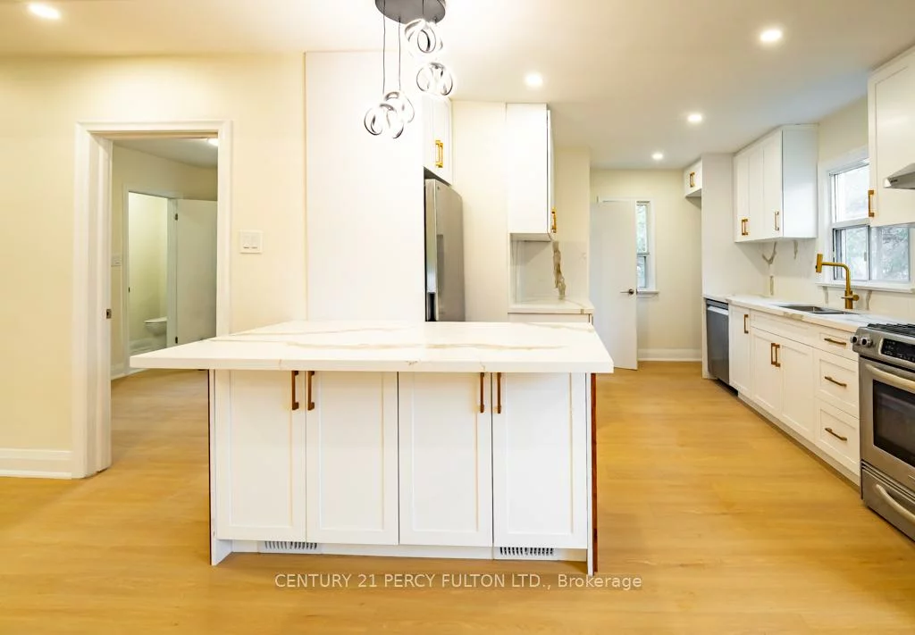 243, Ruggles, Harding, Richmond Hill