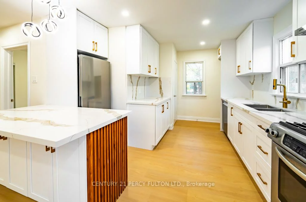 243, Ruggles, Harding, Richmond Hill