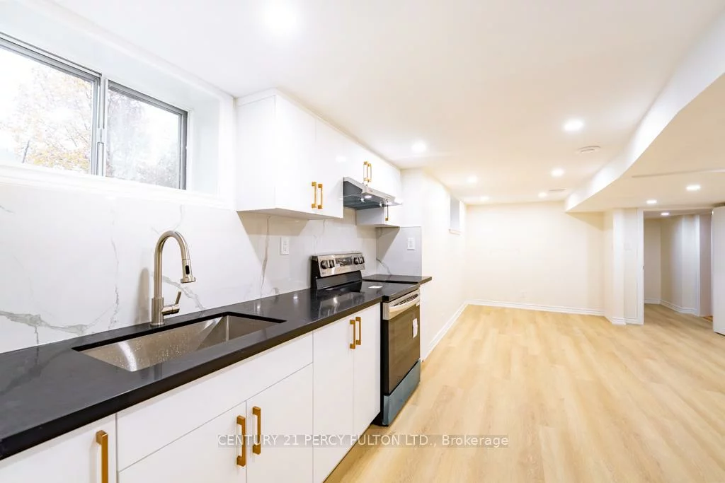 243, Ruggles, Harding, Richmond Hill