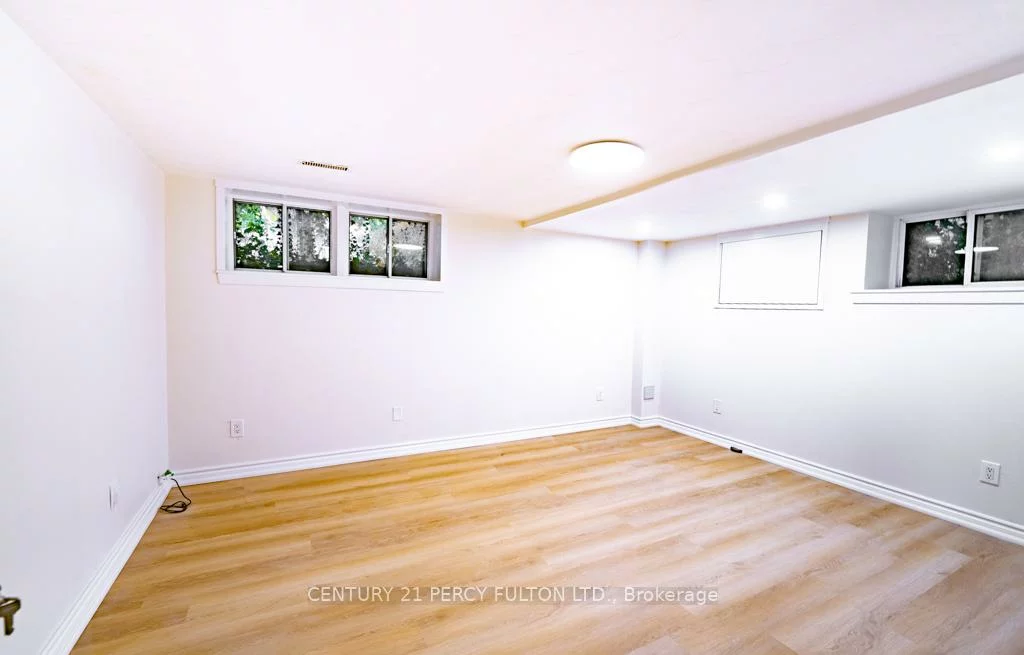 243, Ruggles, Harding, Richmond Hill