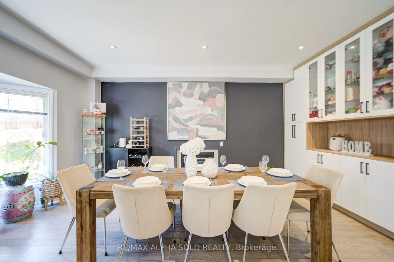 6, Sapphire, Rouge Woods, Richmond Hill