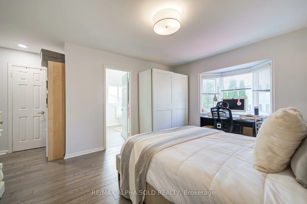 6, Sapphire, Rouge Woods, Richmond Hill