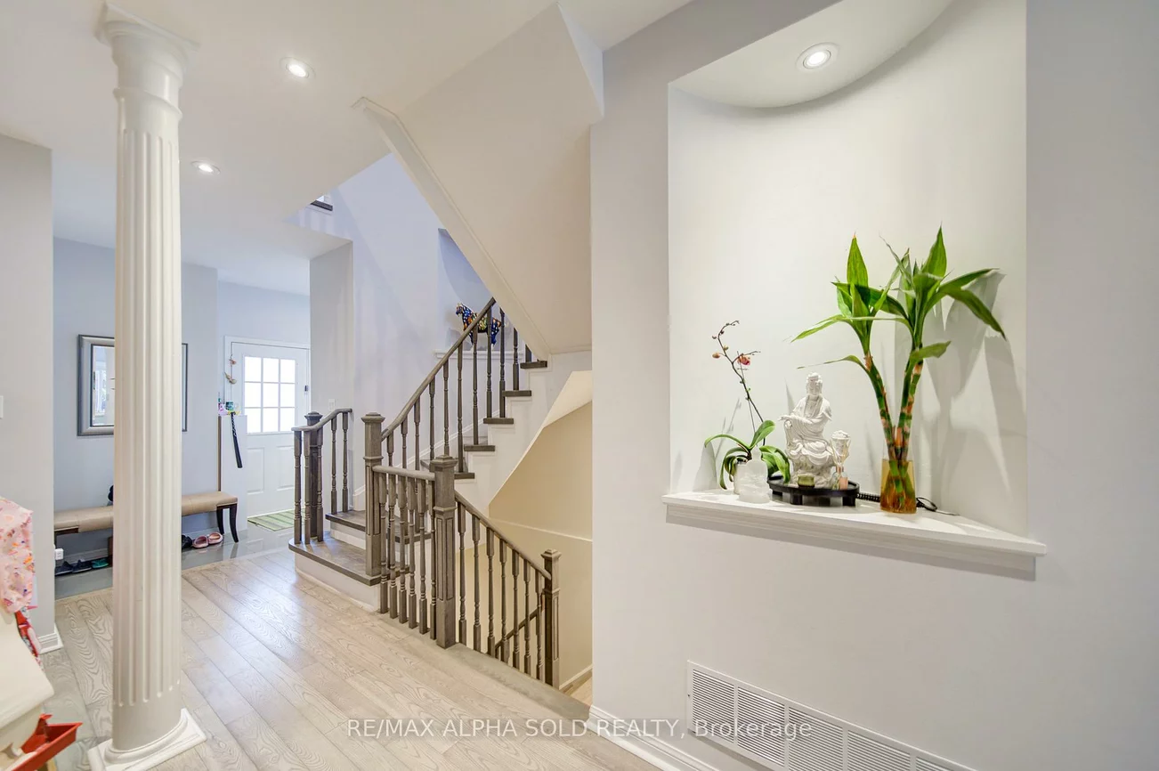 6, Sapphire, Rouge Woods, Richmond Hill