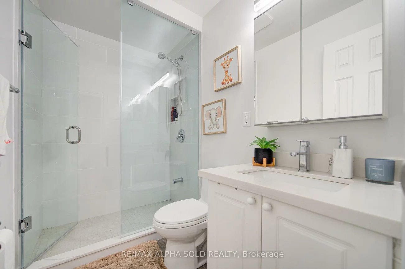 6, Sapphire, Rouge Woods, Richmond Hill