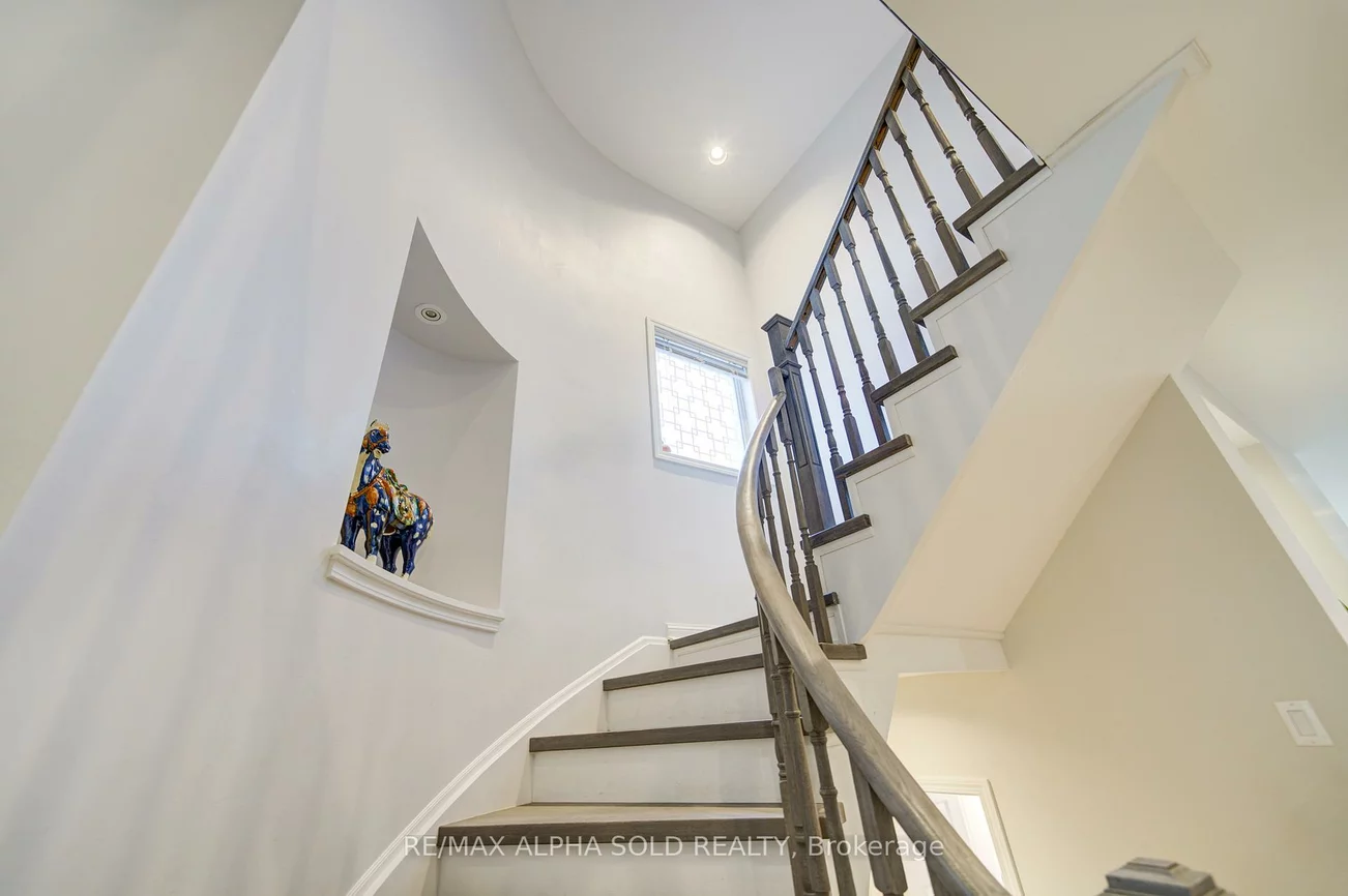 6, Sapphire, Rouge Woods, Richmond Hill