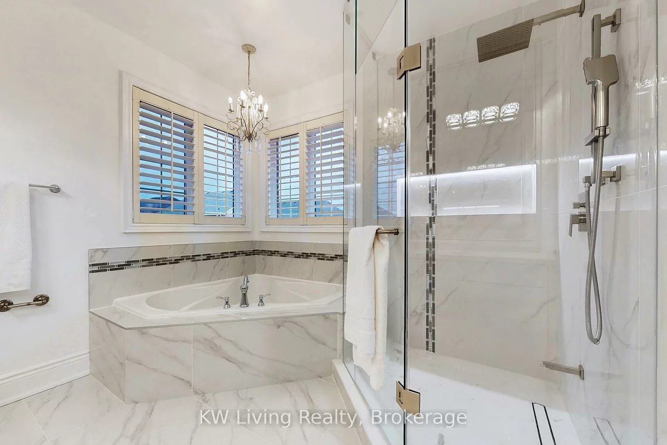 17, Tarmack, Jefferson, Richmond Hill