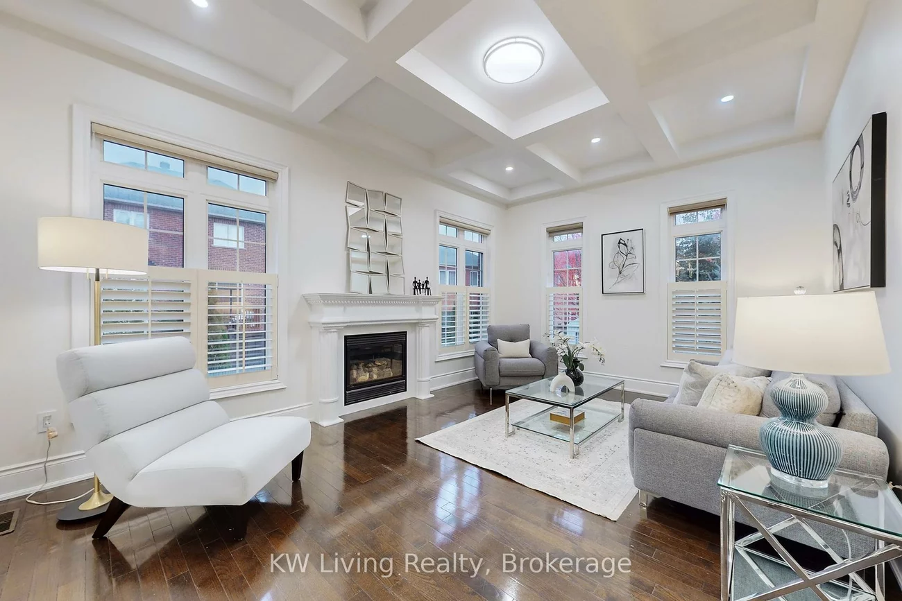 17, Tarmack, Jefferson, Richmond Hill