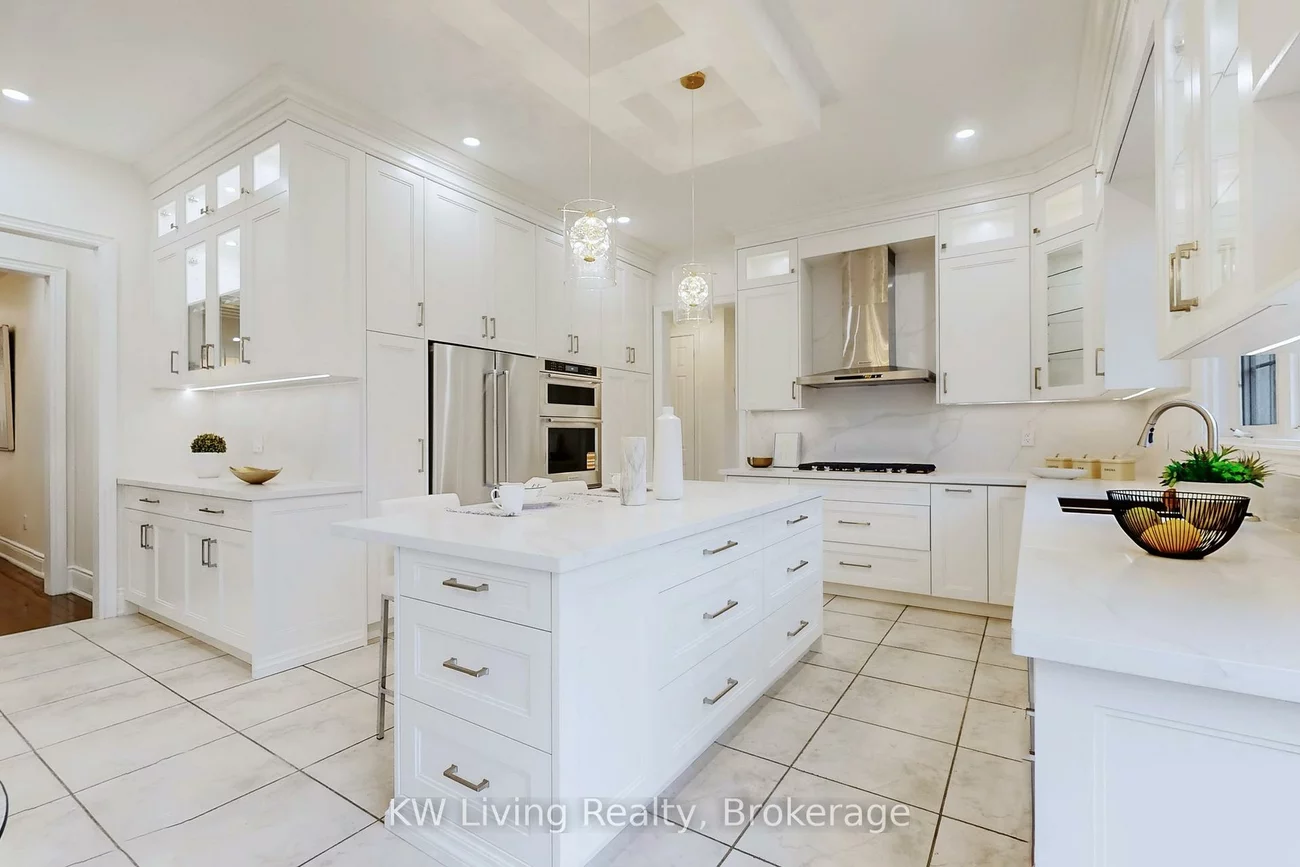 17, Tarmack, Jefferson, Richmond Hill