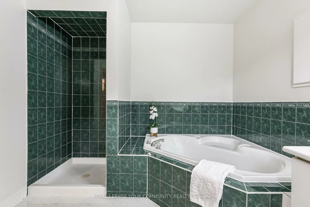 30, Crimson, North Richvale, Richmond Hill