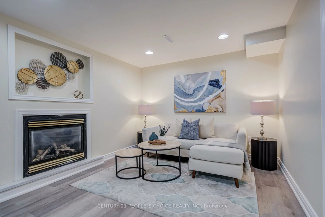 126, Summitcrest, Devonsleigh, Richmond Hill