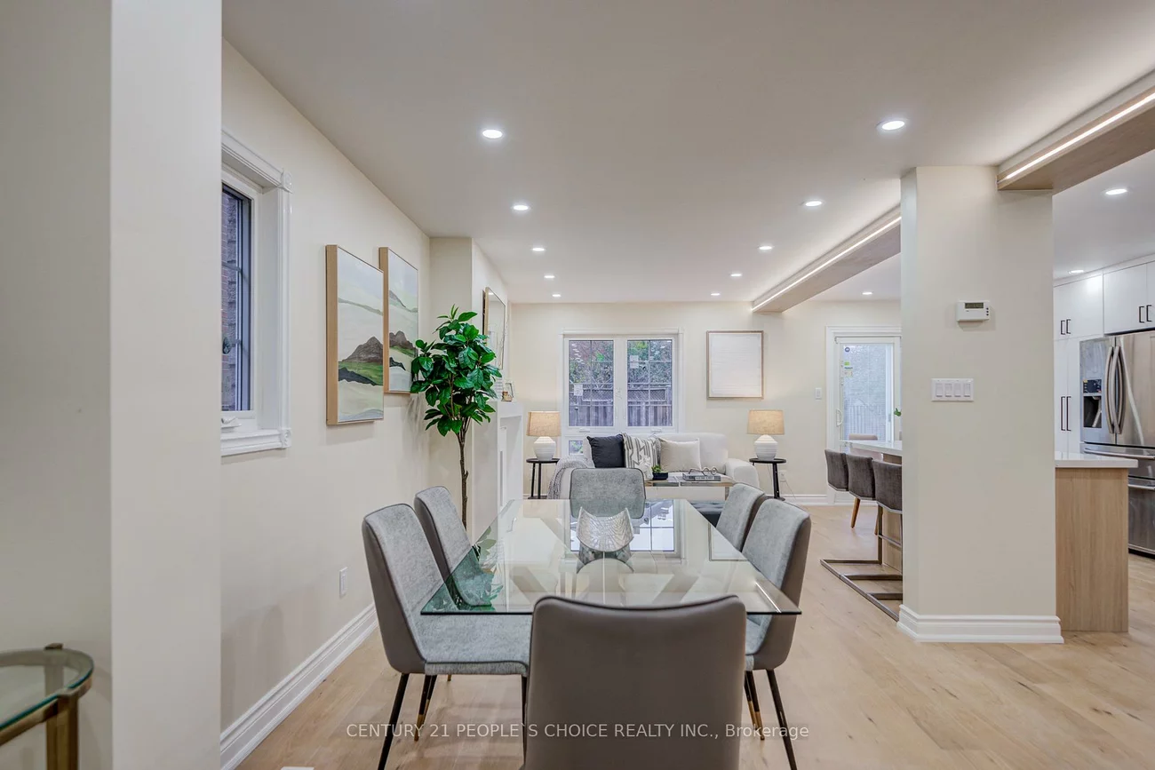 126, Summitcrest, Devonsleigh, Richmond Hill