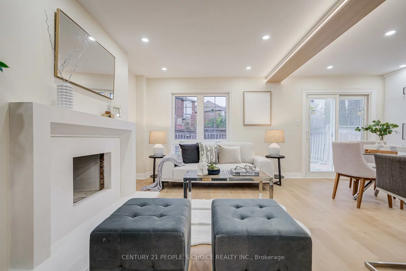 126, Summitcrest, Devonsleigh, Richmond Hill