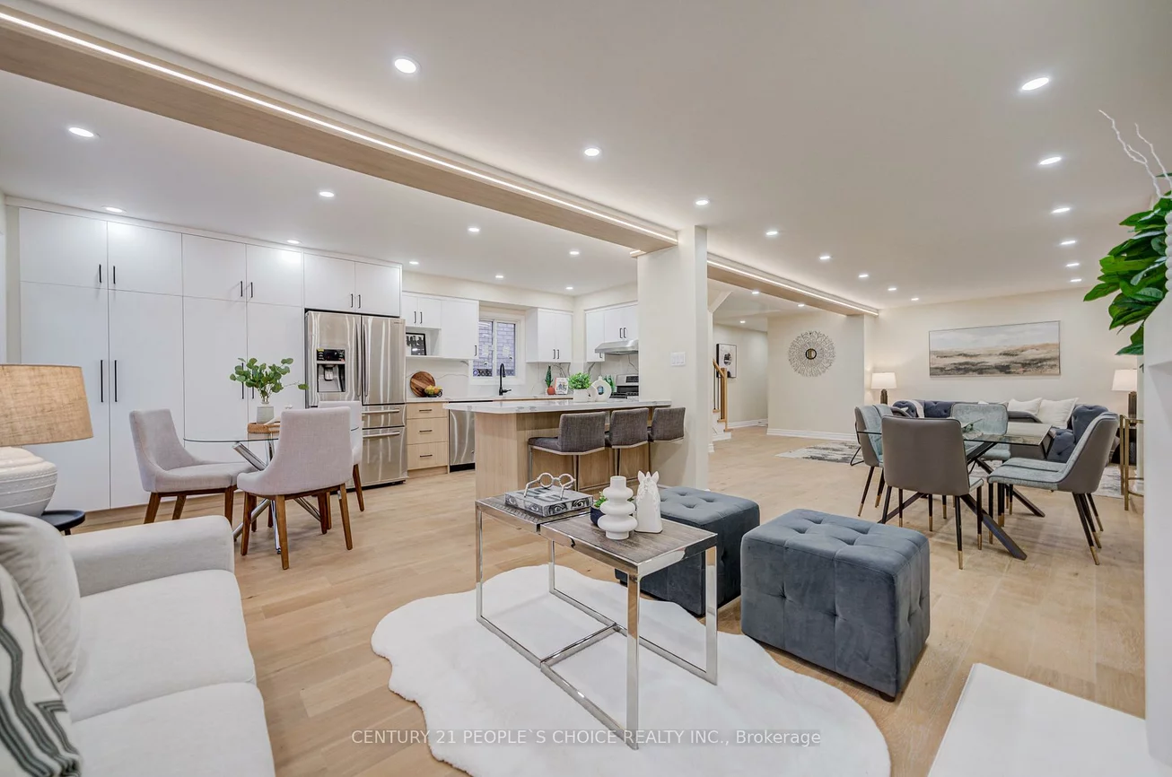 126, Summitcrest, Devonsleigh, Richmond Hill