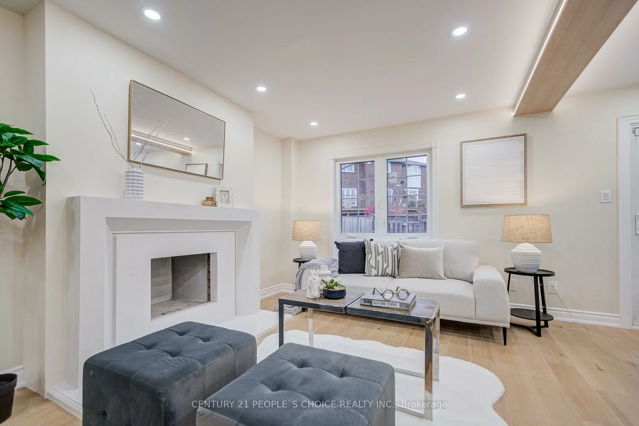 126, Summitcrest, Devonsleigh, Richmond Hill