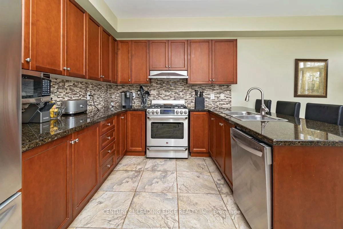 450, Worthington, Oak Ridges Lake Wilcox, Richmond Hill