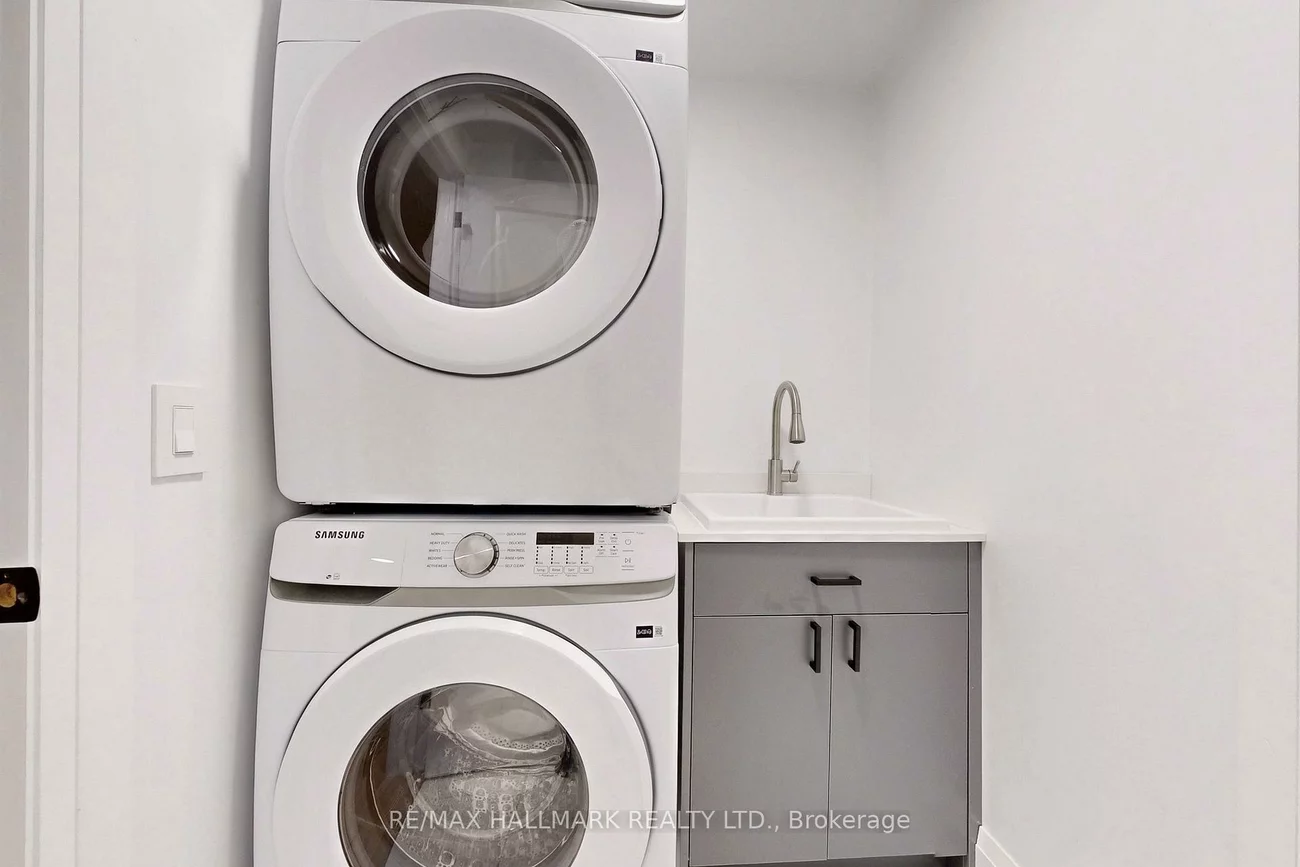 51A, Puccini, Oak Ridges, Richmond Hill