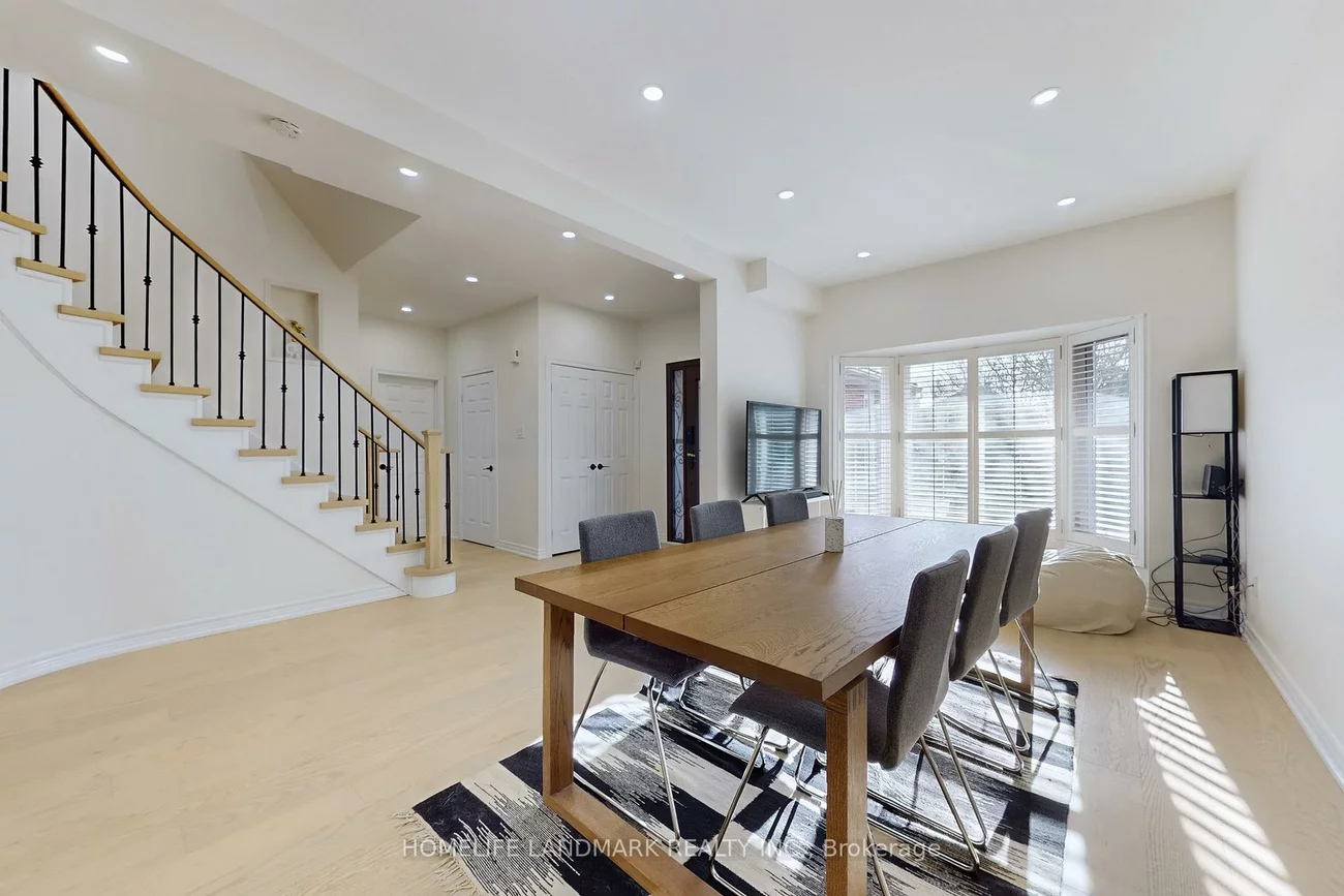 52, Cedarhurst, Devonsleigh, Richmond Hill