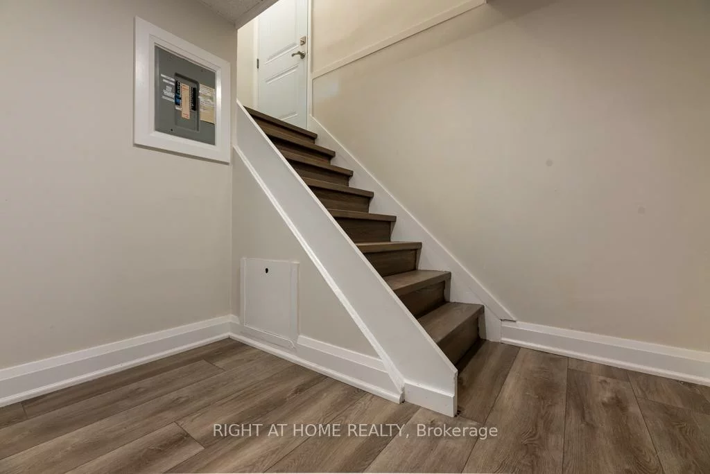 343, Boisdale, Harding, Richmond Hill