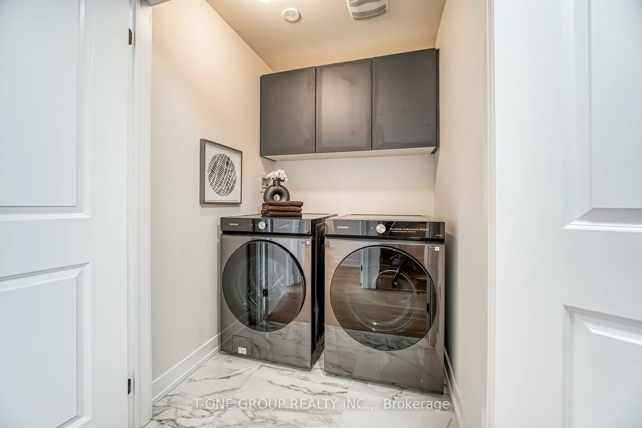 21, Ingersoll, Jefferson, Richmond Hill