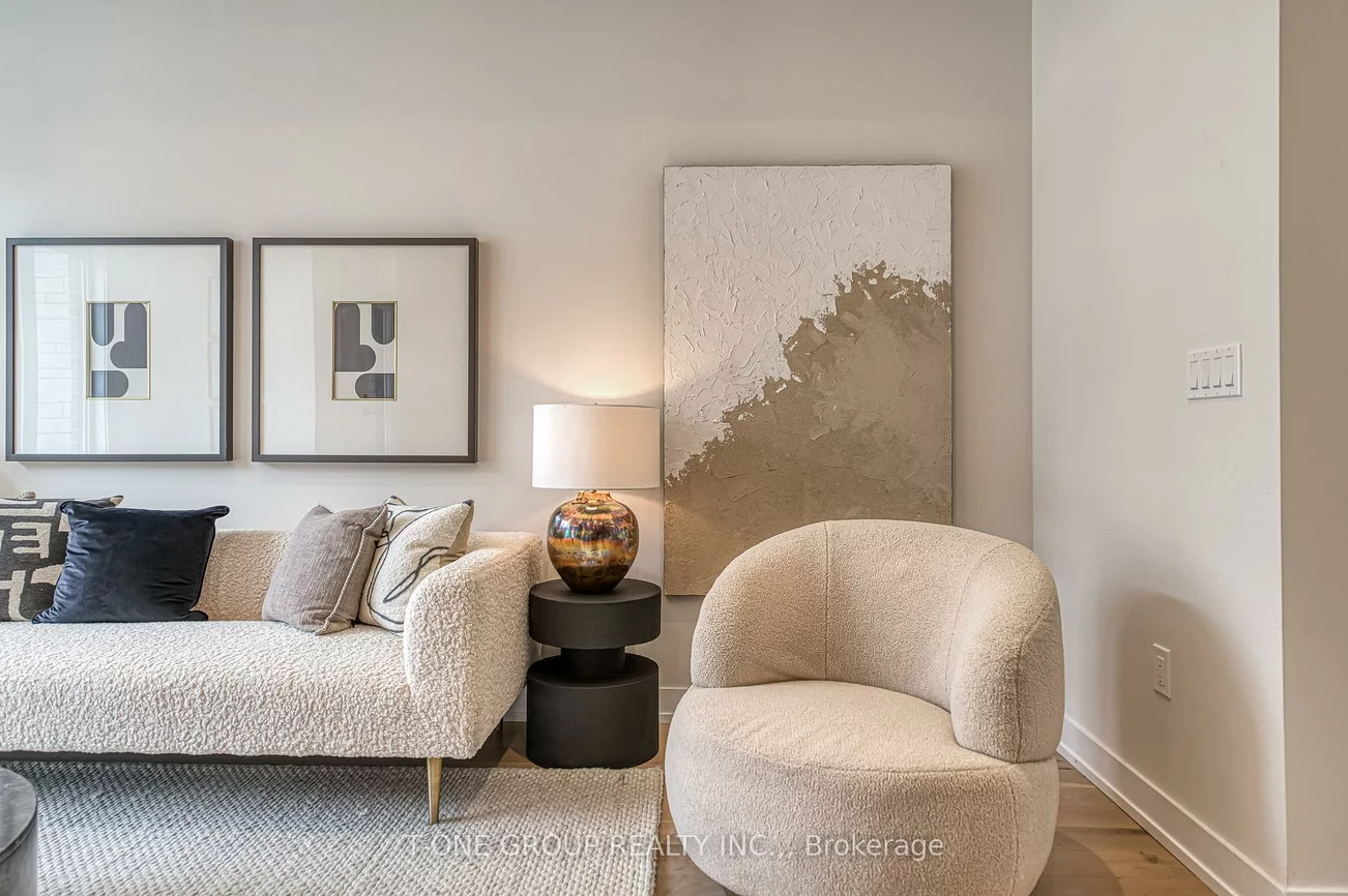 21, Ingersoll, Jefferson, Richmond Hill