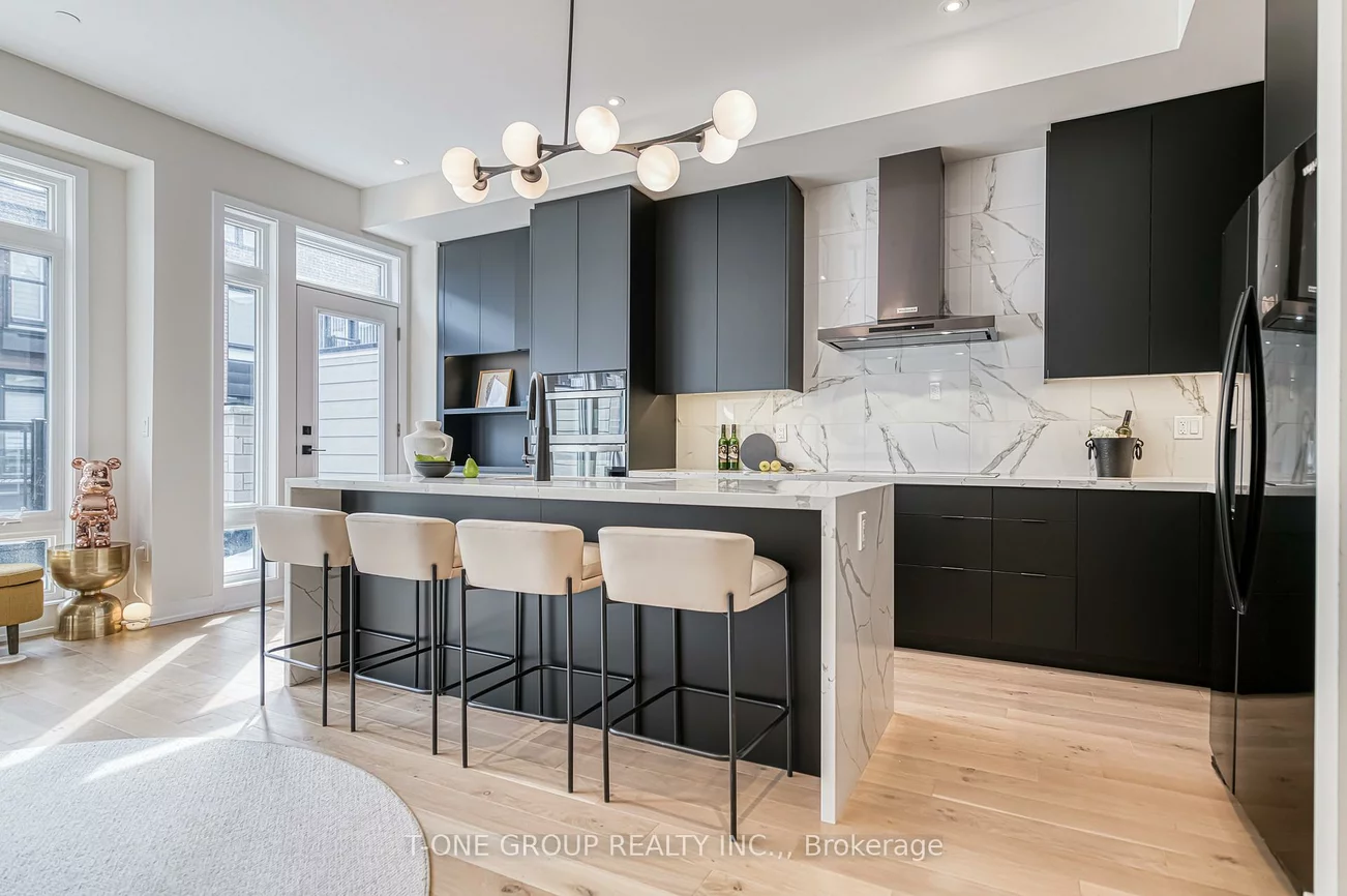 21, Ingersoll, Jefferson, Richmond Hill