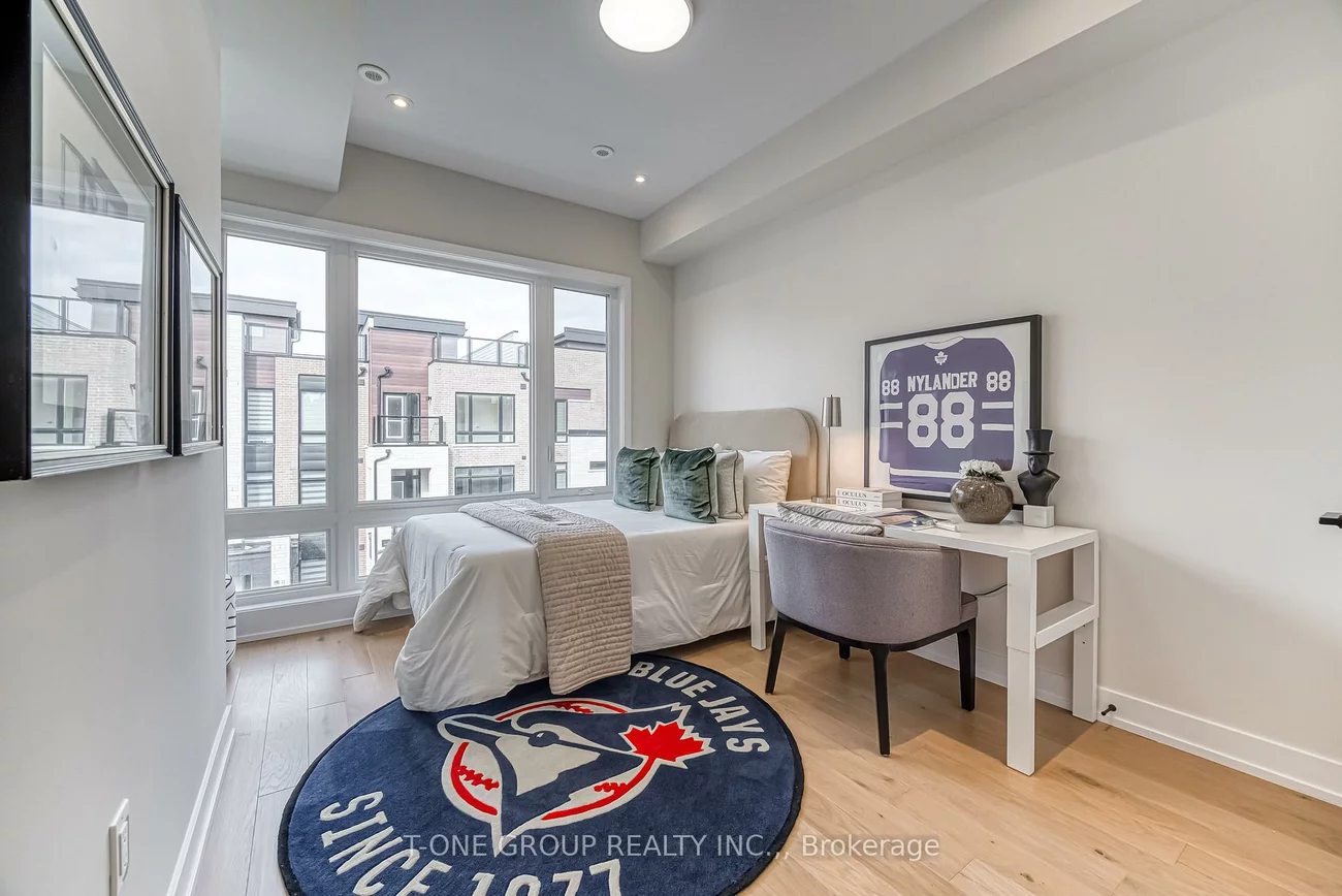 21, Ingersoll, Jefferson, Richmond Hill