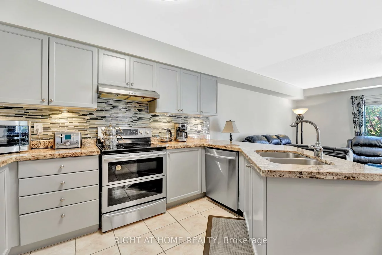 62, Martini, Rouge Woods, Richmond Hill