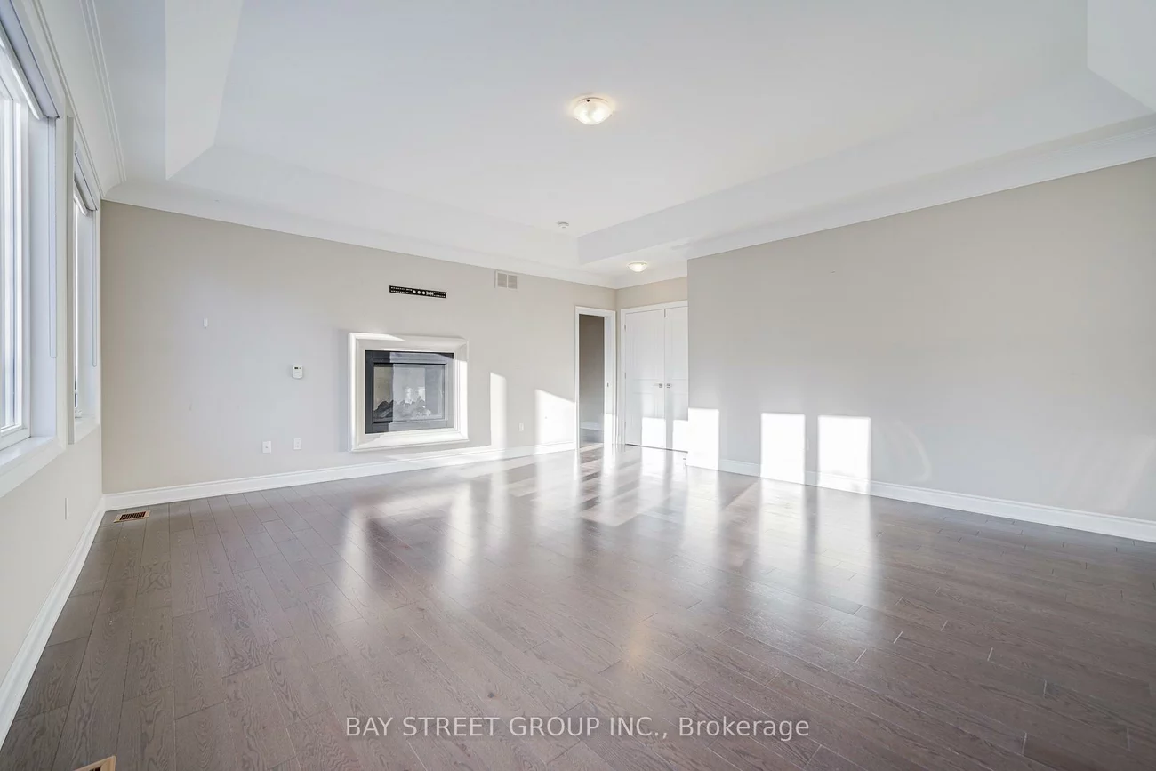 75, Douglas, Oak Ridges Lake Wilcox, Richmond Hill