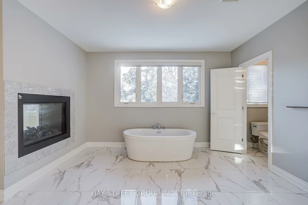 75, Douglas, Oak Ridges Lake Wilcox, Richmond Hill