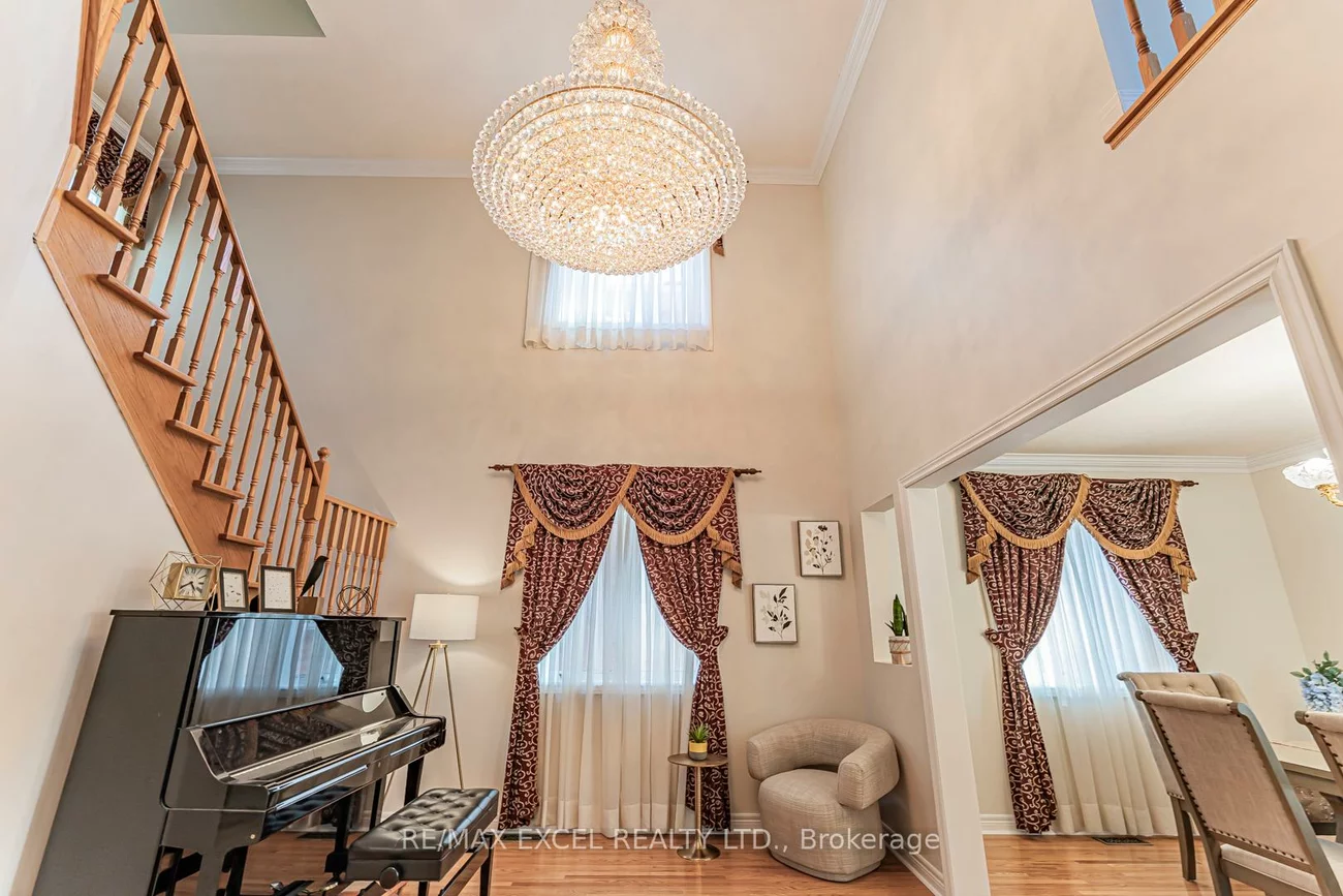 65, Falling River, Devonsleigh, Richmond Hill