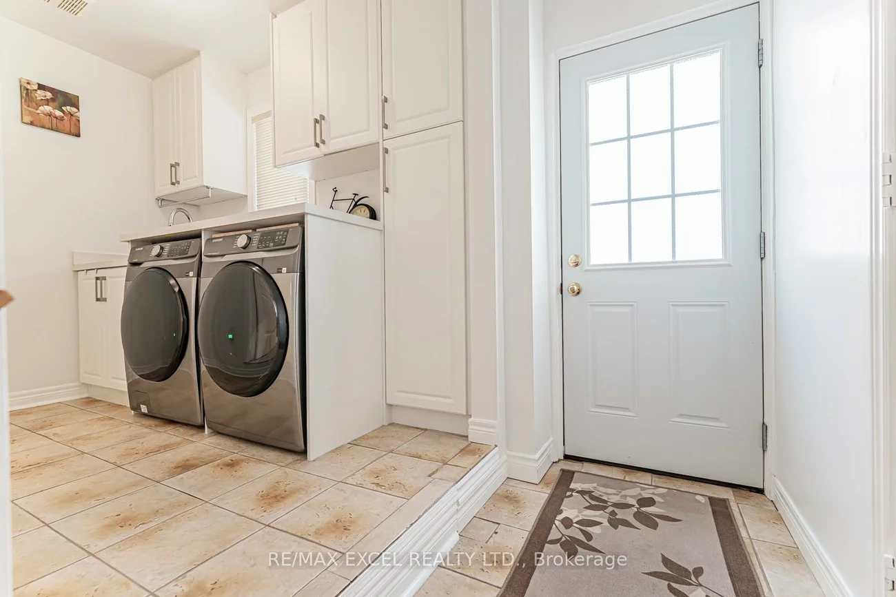 65, Falling River, Devonsleigh, Richmond Hill