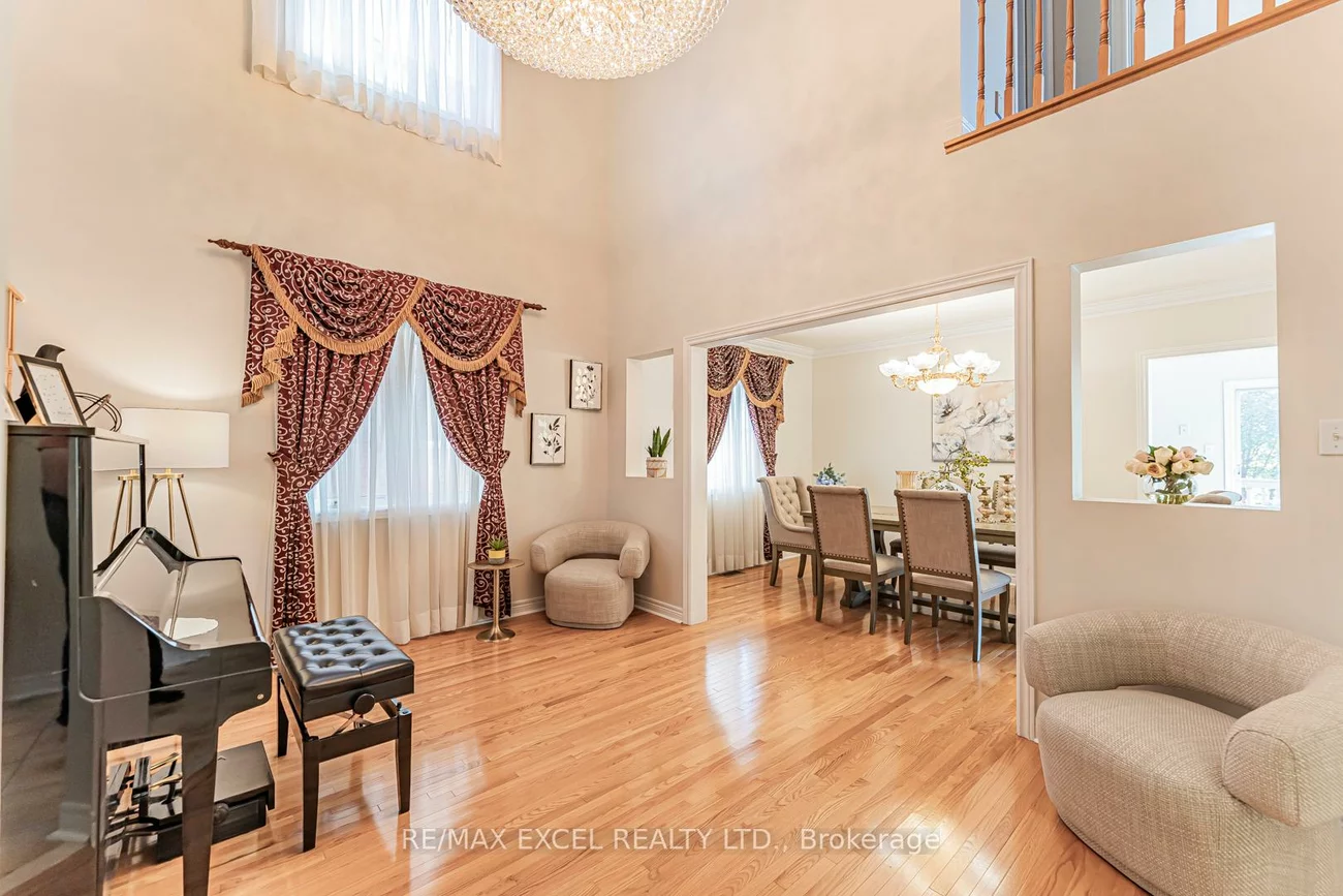 65, Falling River, Devonsleigh, Richmond Hill