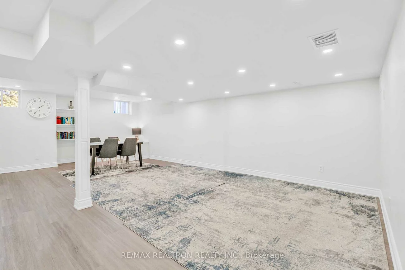 18, Pegasus, Oak Ridges, Richmond Hill