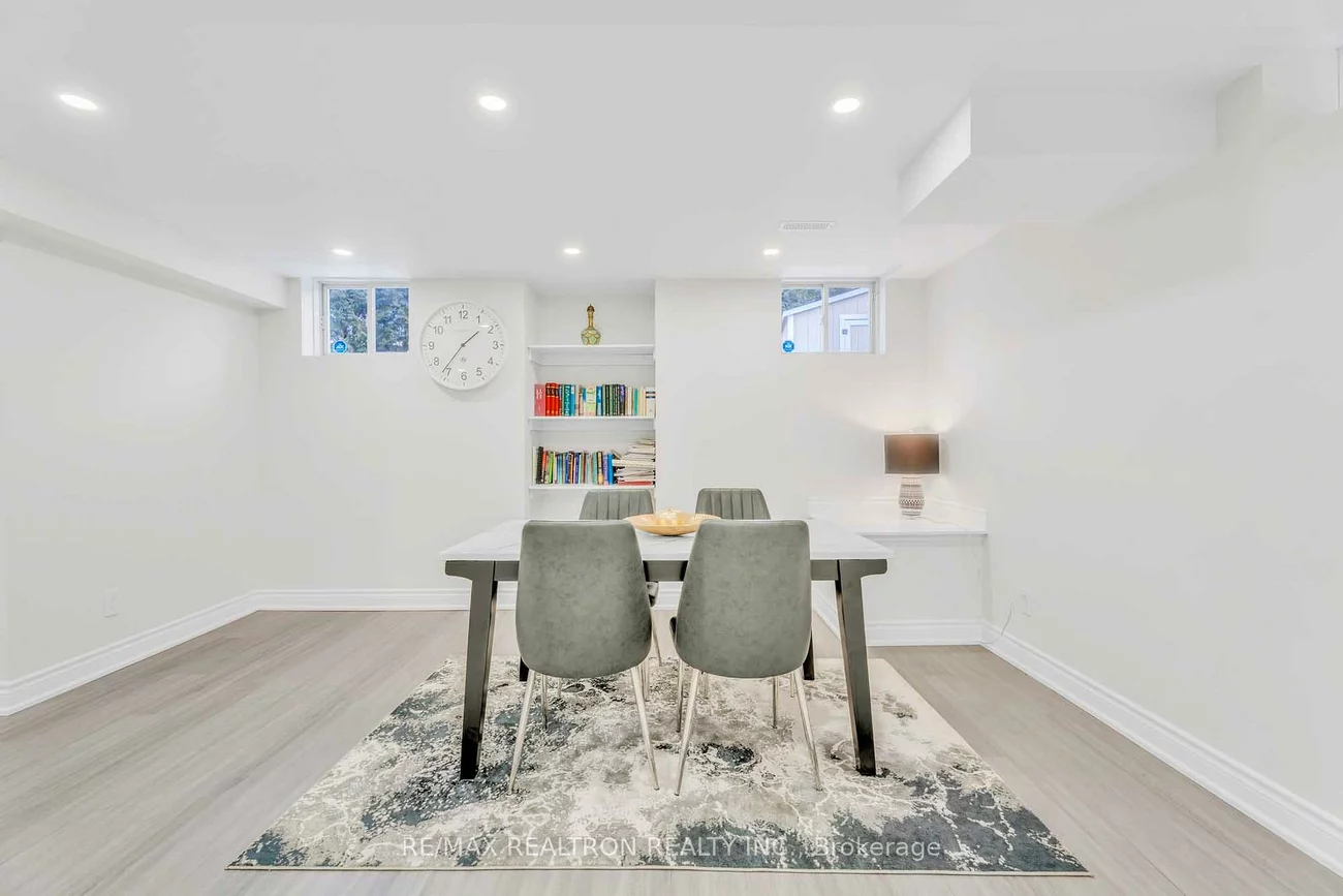 18, Pegasus, Oak Ridges, Richmond Hill