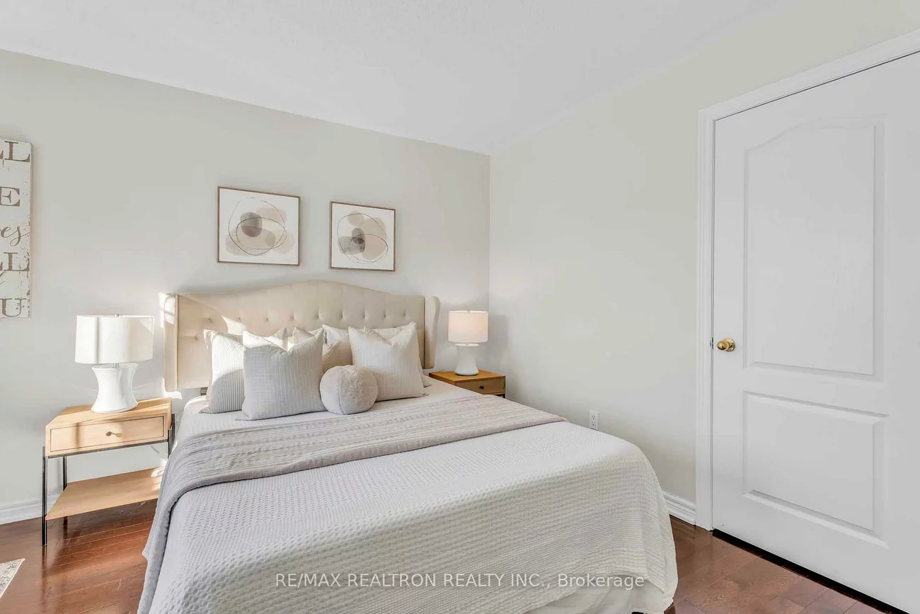 18, Pegasus, Oak Ridges, Richmond Hill