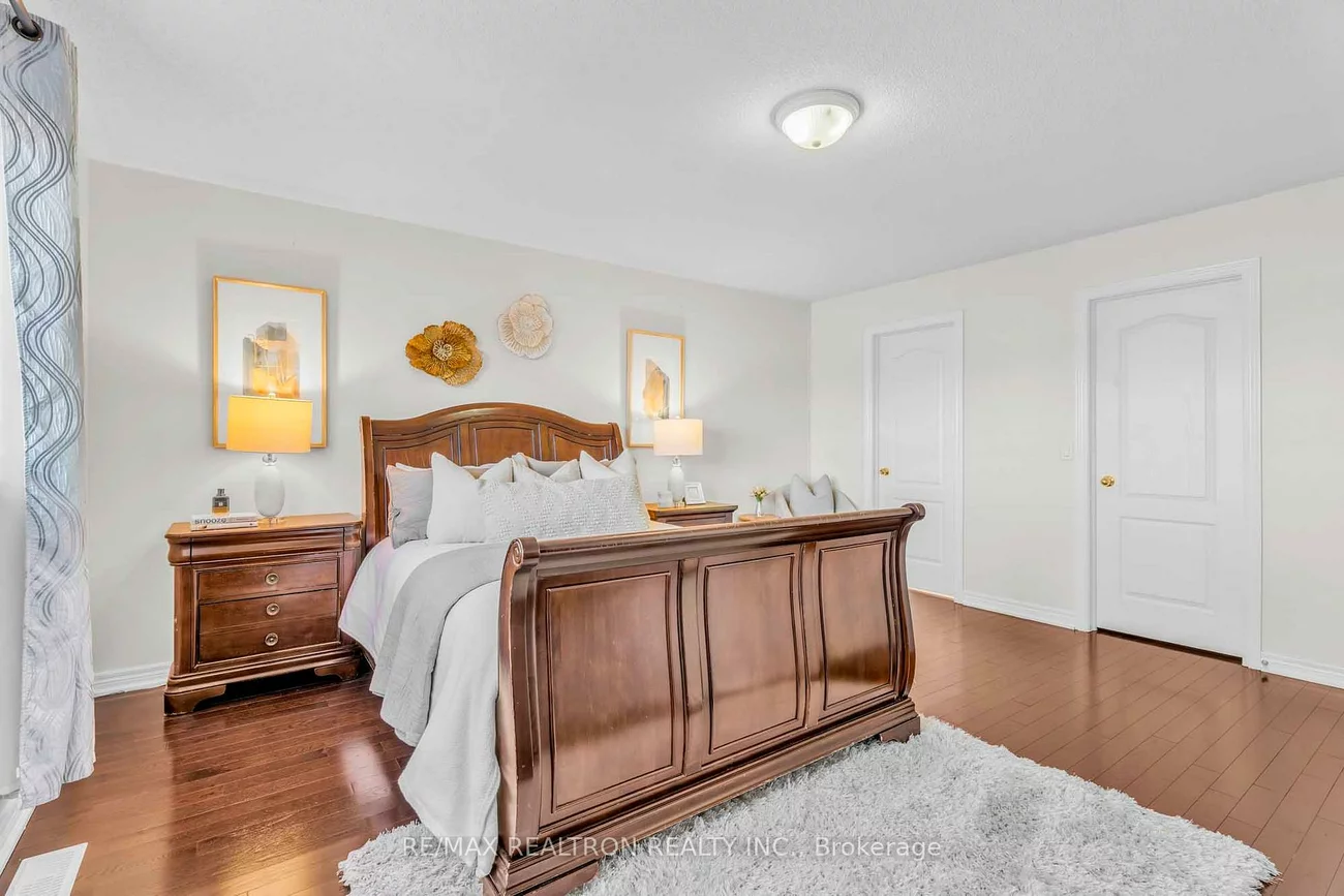 18, Pegasus, Oak Ridges, Richmond Hill