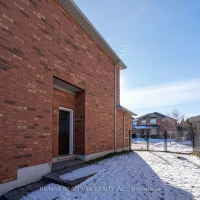 18, Pegasus, Oak Ridges, Richmond Hill