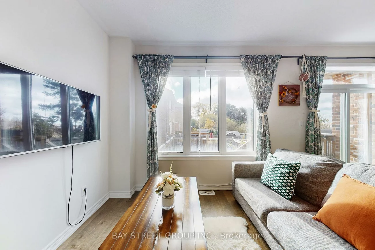 7, Paper Mills, Jefferson, Richmond Hill