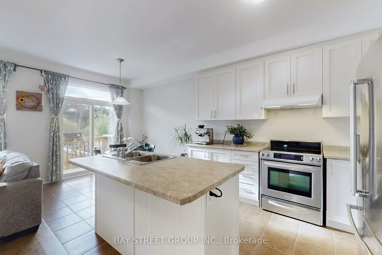 7, Paper Mills, Jefferson, Richmond Hill