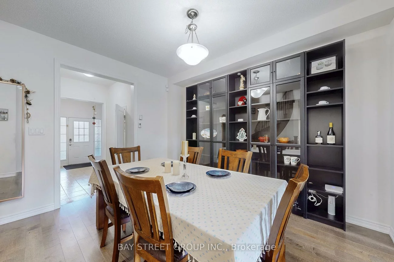 7, Paper Mills, Jefferson, Richmond Hill