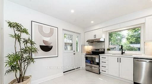 318, Paliser, Harding, Richmond Hill