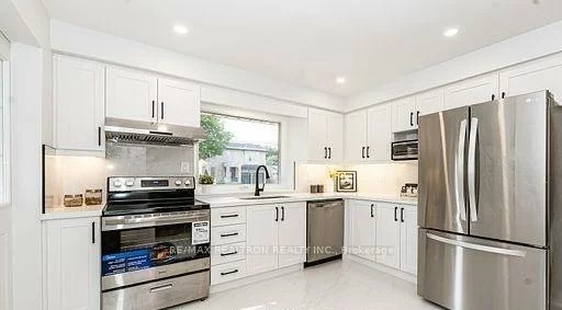 318, Paliser, Harding, Richmond Hill