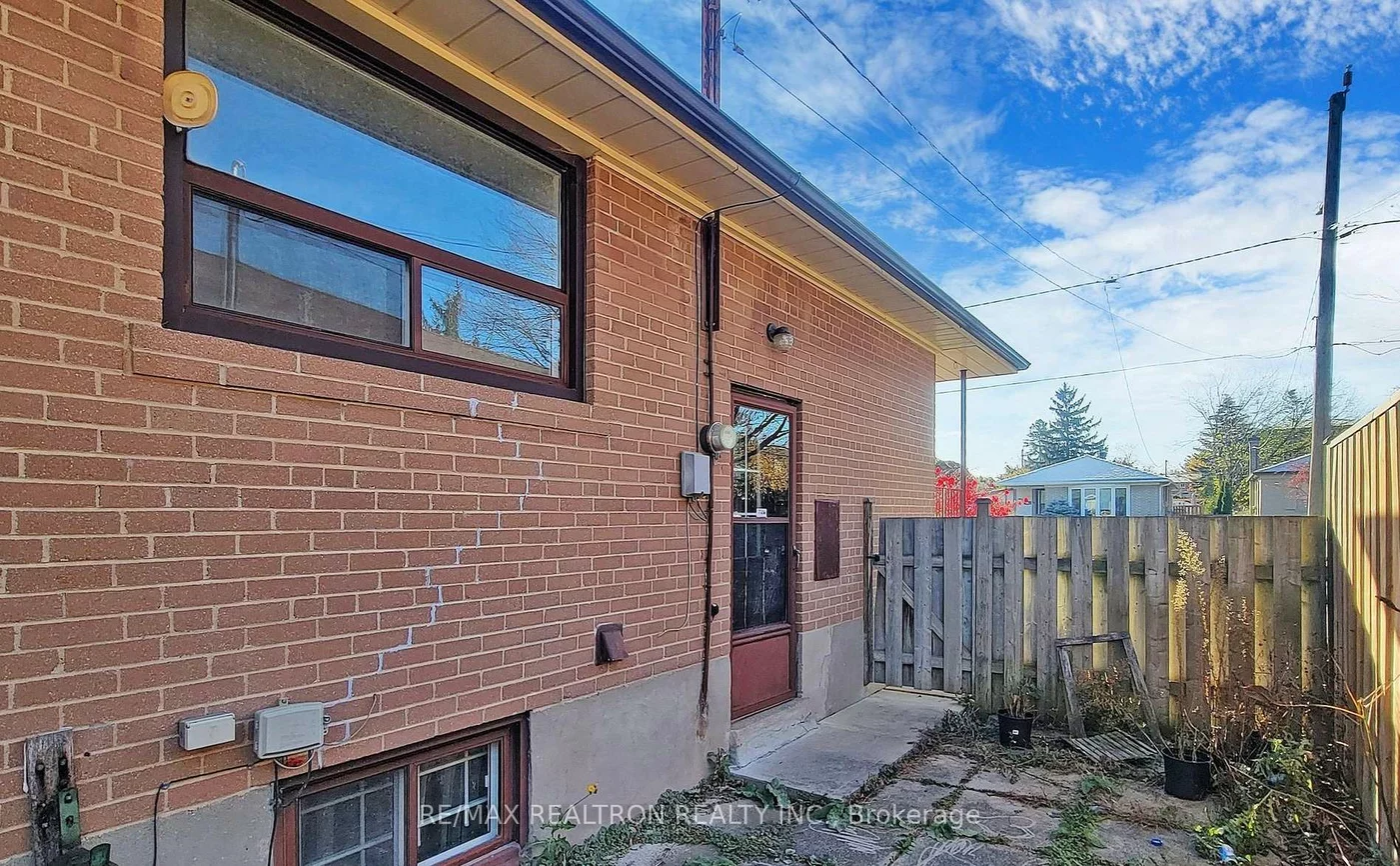 331, Boisdale, Harding, Richmond Hill