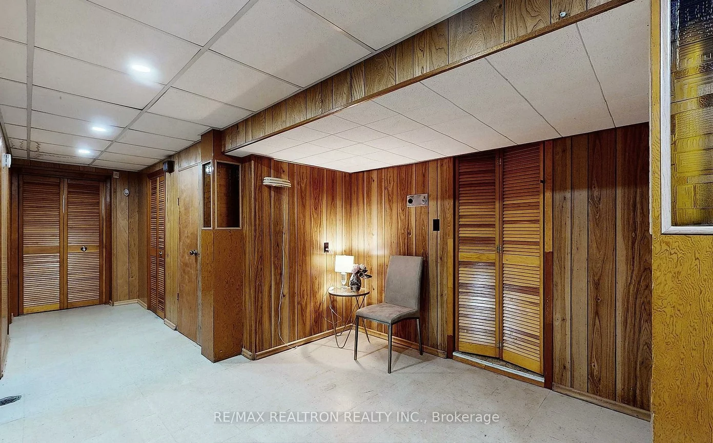 331, Boisdale, Harding, Richmond Hill